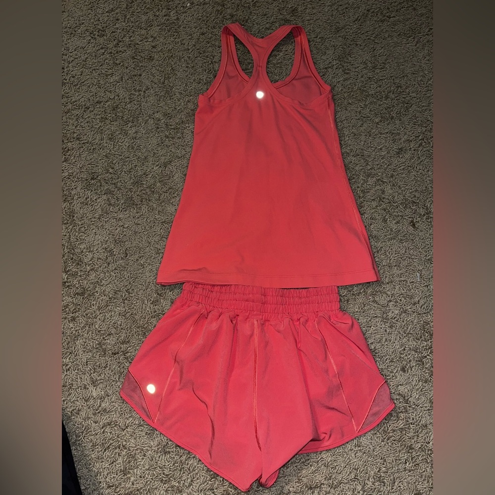 Lululemon Raspberry Cream Set